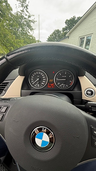 BMW X1 7 of 10
