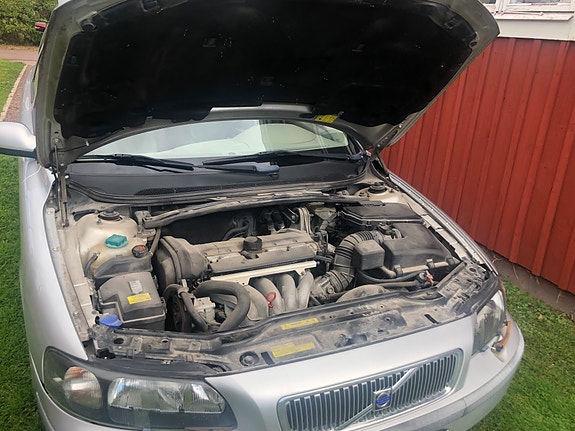 Volvo V70 5 of 7
