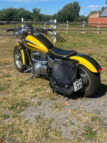 Suzuki VZ800 Marauder 7 of 8