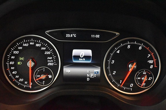 Mercedes-Benz A180 13 of 14