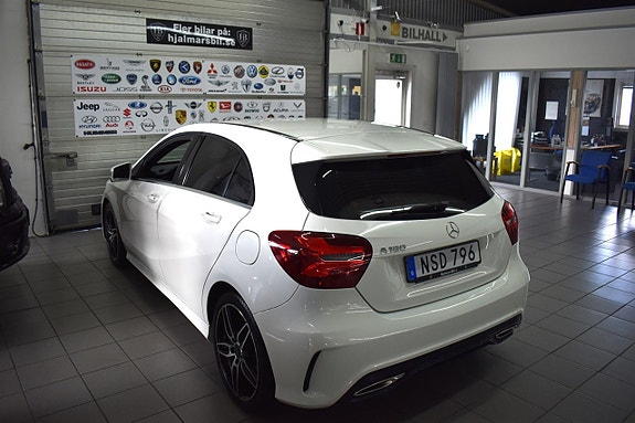 Mercedes-Benz A180 3 of 14