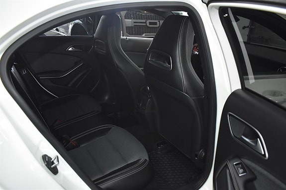 Mercedes-Benz A180 7 of 14
