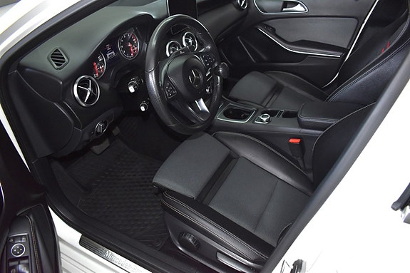 Mercedes-Benz A180 5 of 14