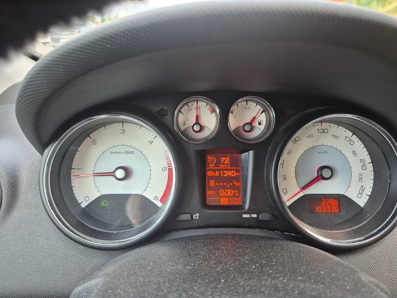 Peugeot 308 SW 8 of 10