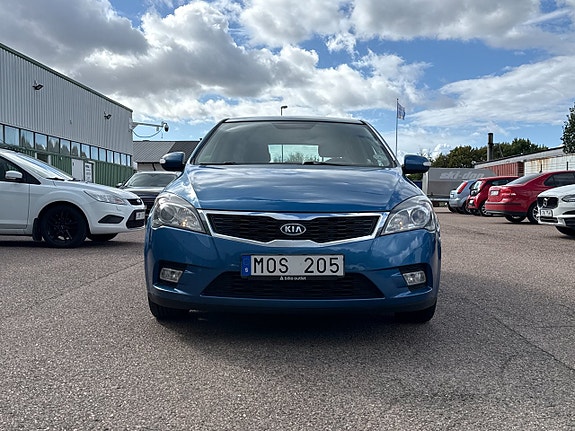 Kia Ceed 3 of 18