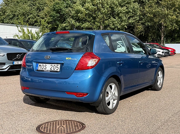 Kia Ceed 8 of 18