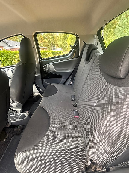 Toyota Aygo 9 of 14