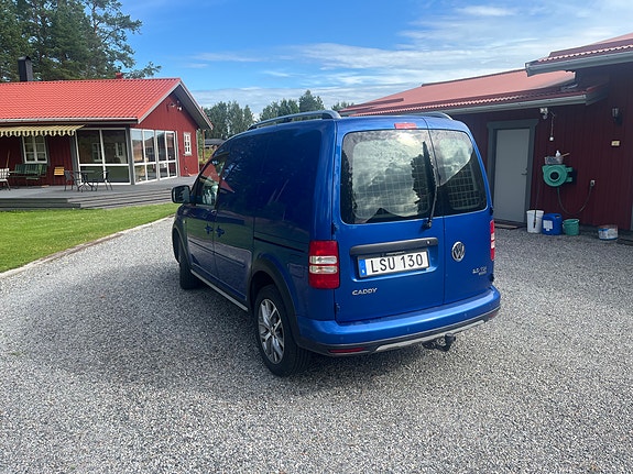 Volkswagen Caddy Cross 3 of 10