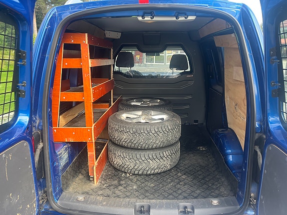 Volkswagen Caddy Cross 6 of 10