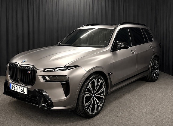 BMW X7 8 of 12