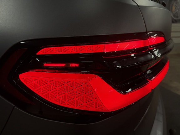 BMW X7 9 of 12