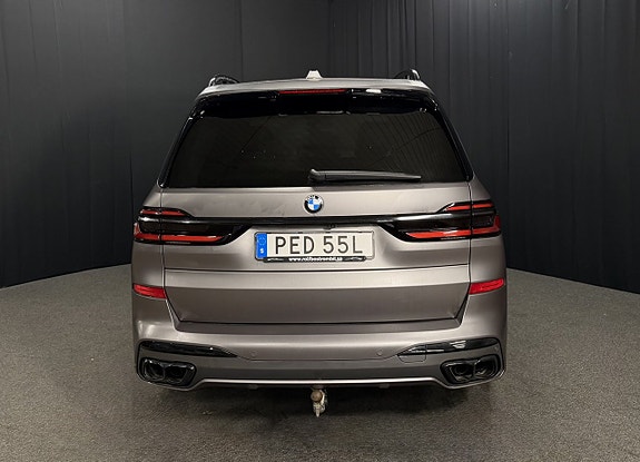 BMW X7 3 of 12