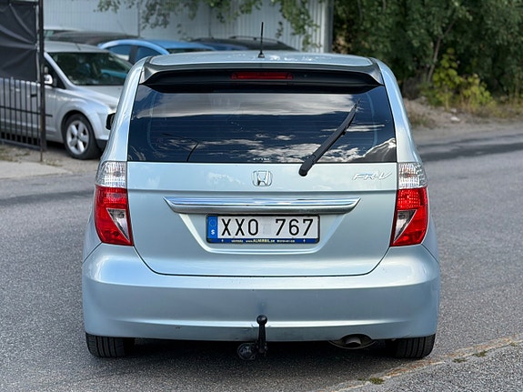 Honda FR-V 4 of 18