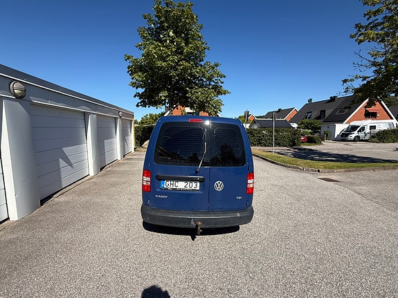 Volkswagen Caddy Maxi 2 of 5
