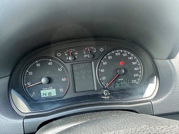 Volkswagen Polo 11 of 13