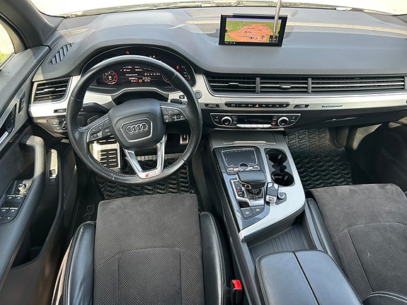 Audi Q7 6 of 10