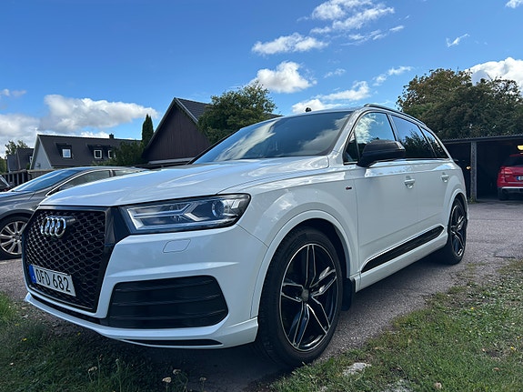 Audi Q7 3 of 10