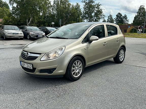 Opel Corsa 2 of 12