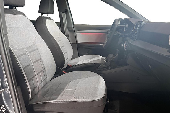 Seat Arona 12 of 24