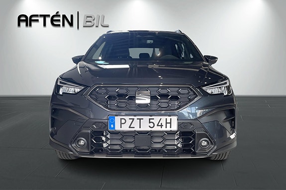 Seat Arona 3 of 24
