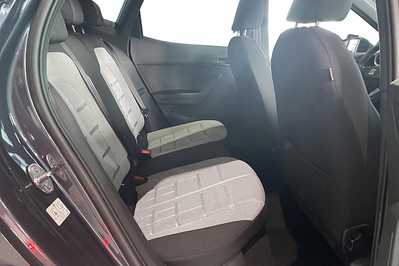 Seat Arona 14 of 24