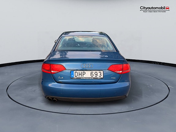 Audi A4 5 of 14