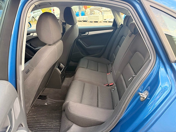 Audi A4 10 of 14