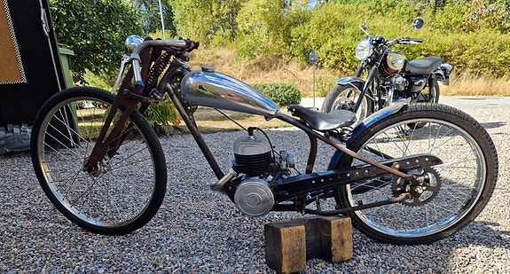 Husqvarna 2 of 6