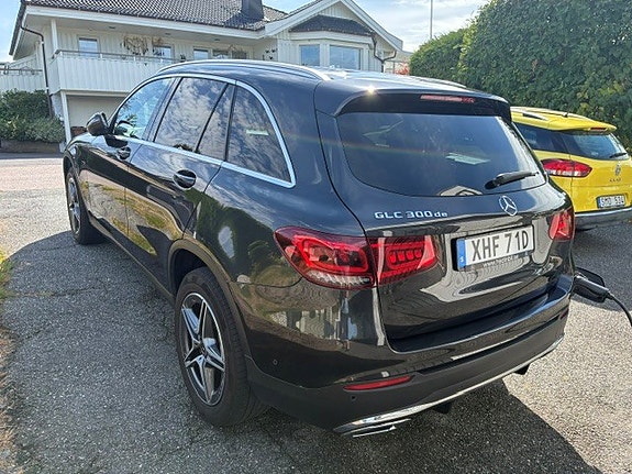Mercedes-Benz GLC300 de 4 of 13