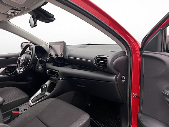 Toyota Yaris 12 of 25
