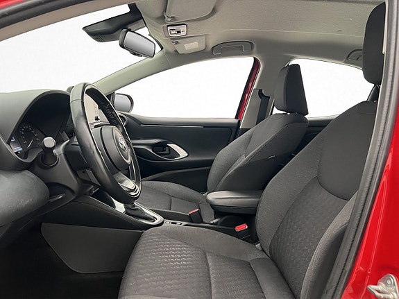 Toyota Yaris 9 of 25