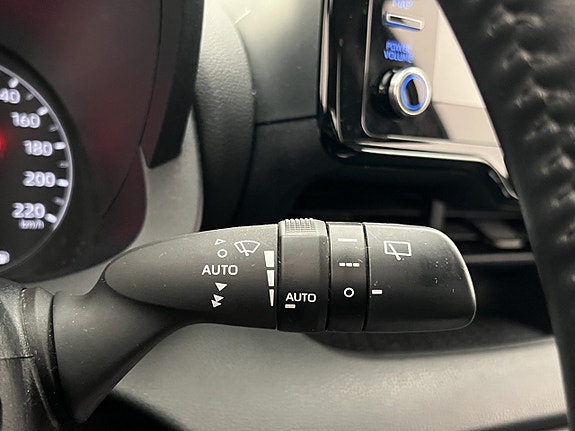 Toyota Yaris 23 of 25