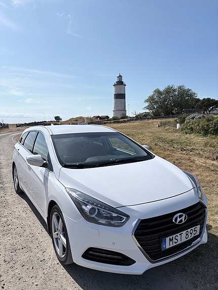 Hyundai i40 2 of 19