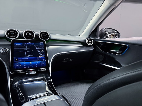 Mercedes-Benz C200 21 of 21