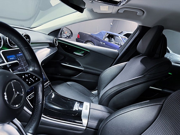 Mercedes-Benz C200 15 of 21