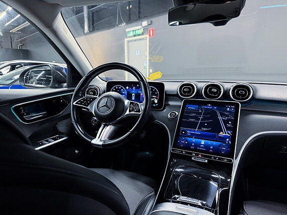 Mercedes-Benz C200 17 of 21