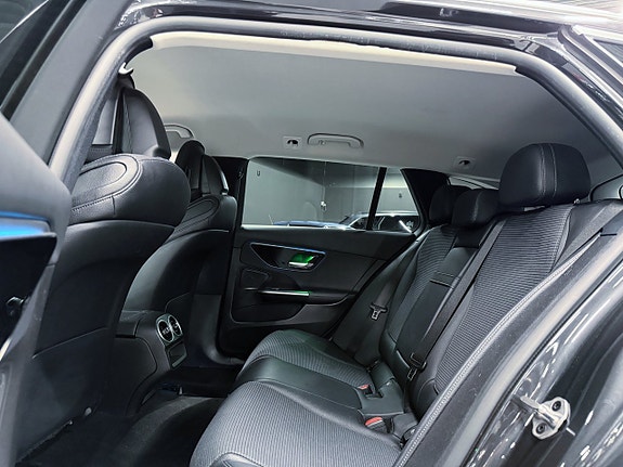 Mercedes-Benz C200 9 of 21