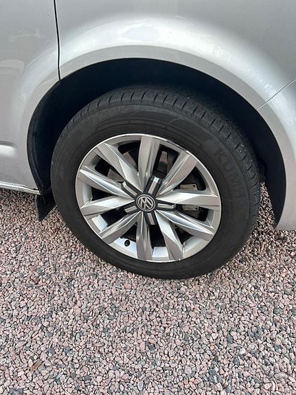 Volkswagen Multivan 13 of 13