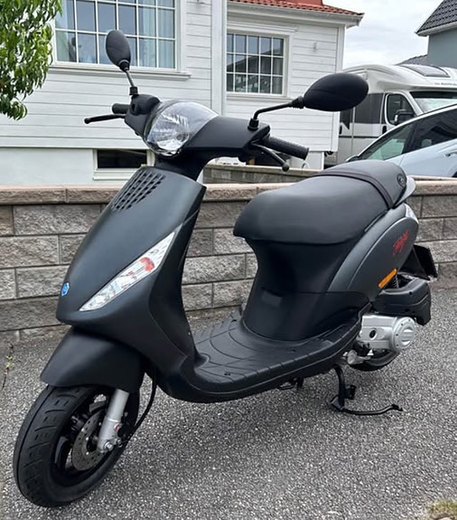 Piaggio ZIP 50 4-takt 2 of 5