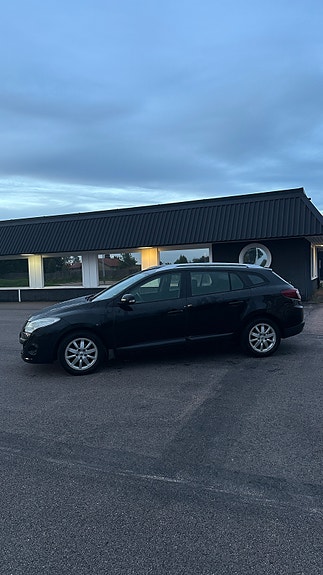Renault Megane III 3 of 15