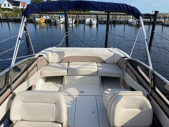 Fin båt för bad, fiske och vattenlek Regal 2500 LSR 7 of 9