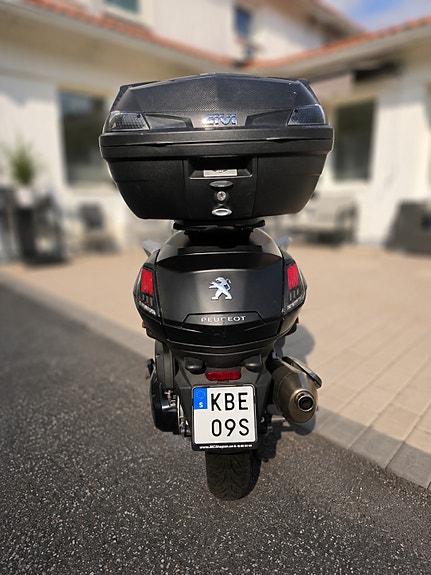 Peugeot METROPOLIS 5 of 9
