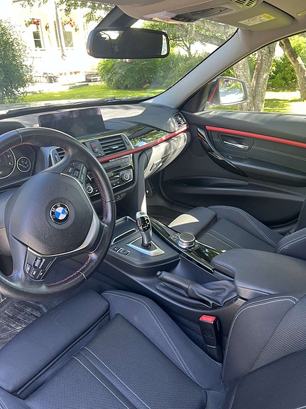 BMW 320d 4 of 4