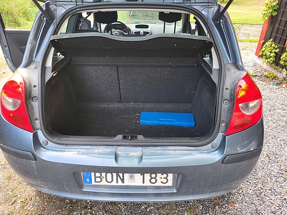 Renault Clio 3 of 8
