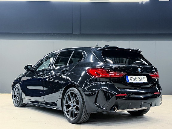 BMW 118i 15 of 30
