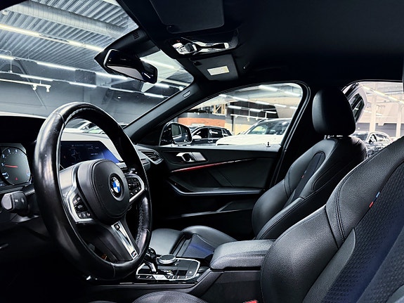 BMW 118i 5 of 30