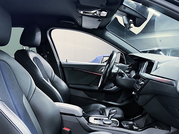 BMW 118i 12 of 30