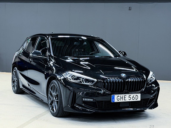 BMW 118i 13 of 30