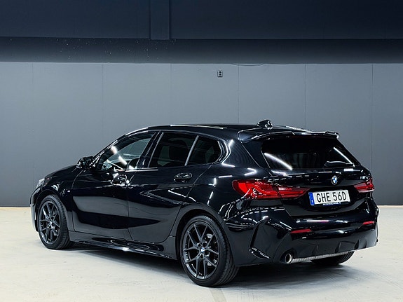 BMW 118i 29 of 30