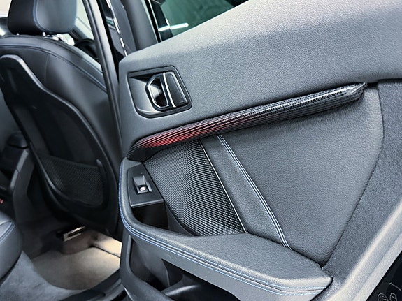 BMW 118i 16 of 30